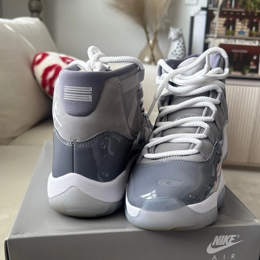 Air Jordan 11 Retro Cool Grey